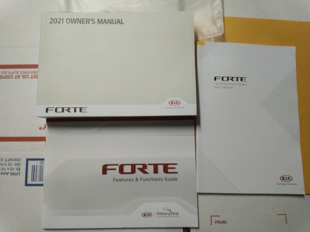 Picture of: KIA FORTE OWNERS MANUAL & CASE (QUICK REF & INFO)