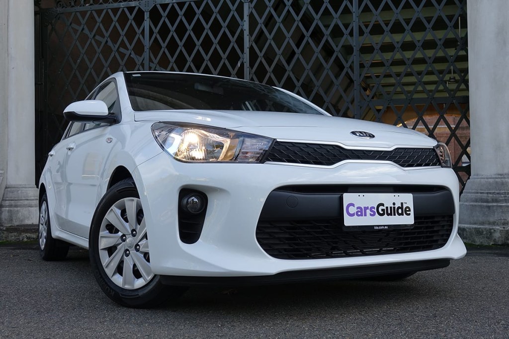 Picture of: Kia Rio S manual  review  CarsGuide