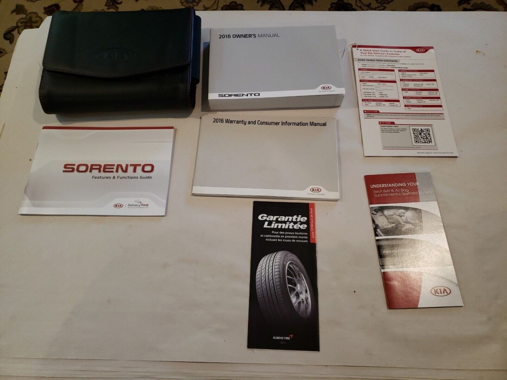 Picture of: Kia Sorento Owners Manual With Case excellent free shipping