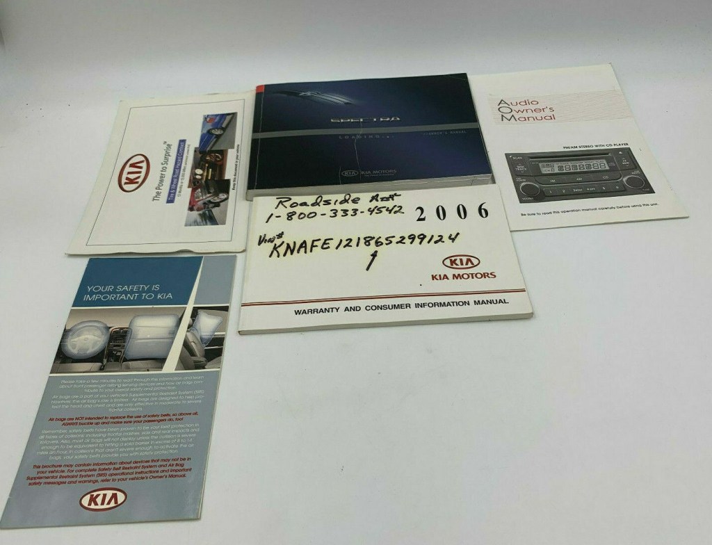 Picture of: Kia Spectra Owners Manual Set with Case HB  eBay